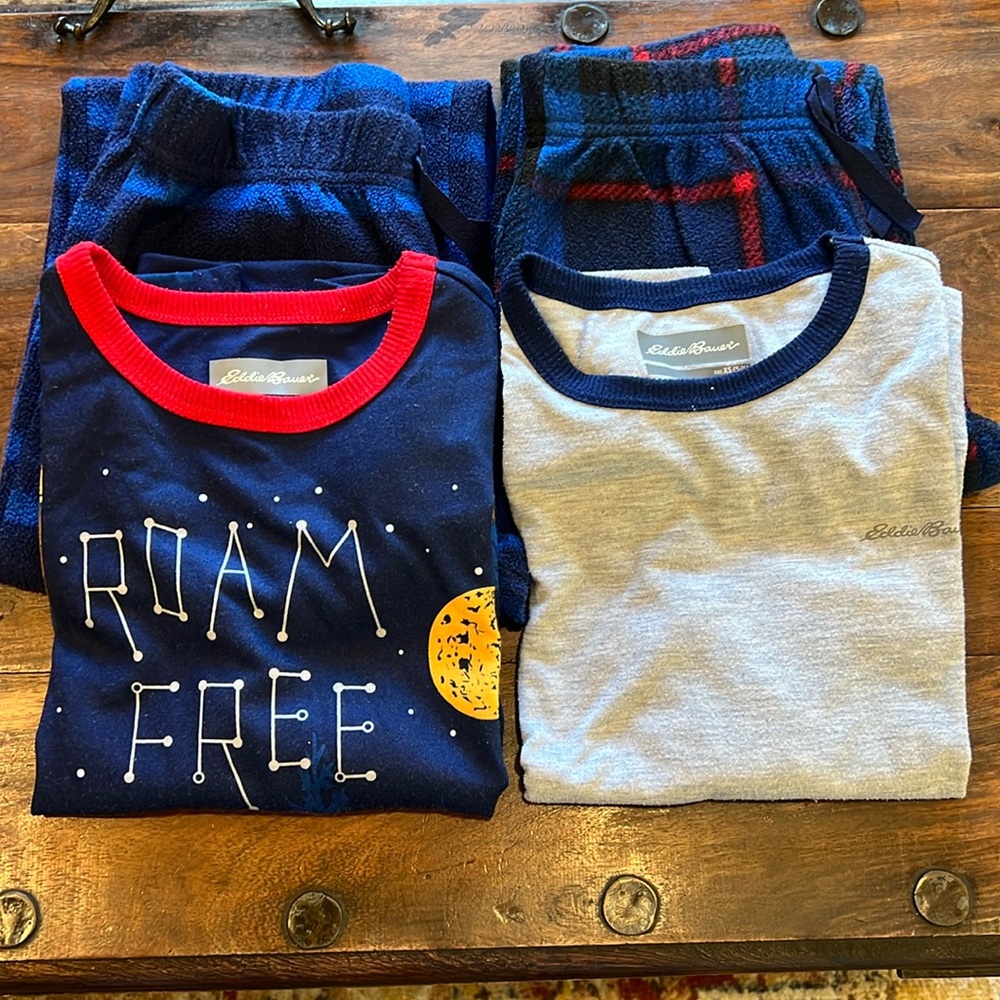 Eddie Bauer 2 Boys Pajama Size 5/6